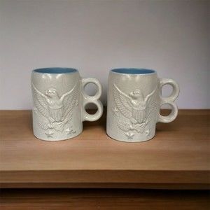Set of 2 Vintage Stoneware Patriotic America 3D Eagle Mugs Cups 2 Finger Handle